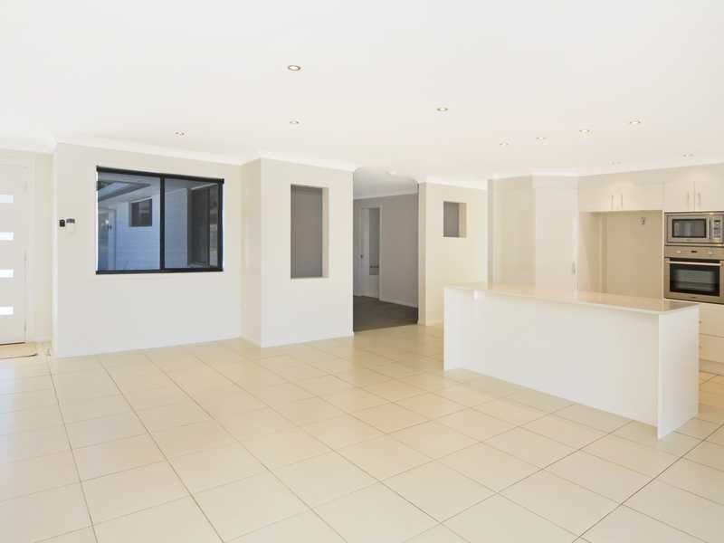 5 & 5a Gollan Drive, Tweed Heads West NSW 2485