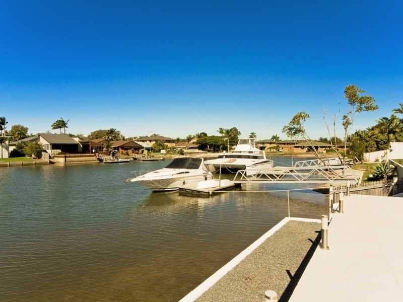 5 & 5a Gollan Drive, Tweed Heads West NSW 2485