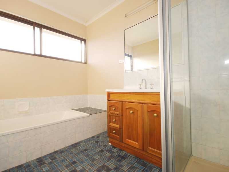 64 Hillcrest Avenue, Tweed Heads South NSW 2486