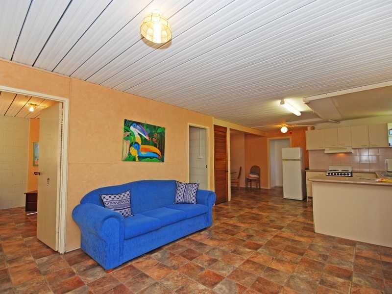 64 Hillcrest Avenue, Tweed Heads South NSW 2486