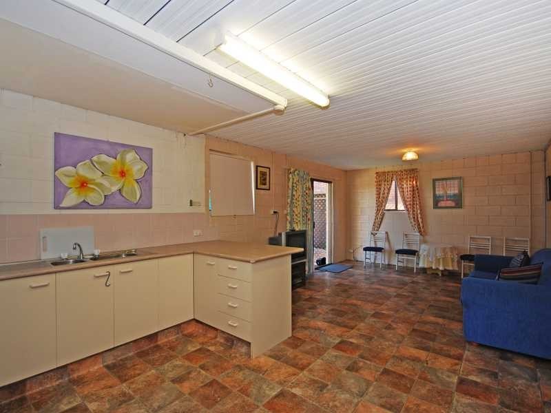 64 Hillcrest Avenue, Tweed Heads South NSW 2486