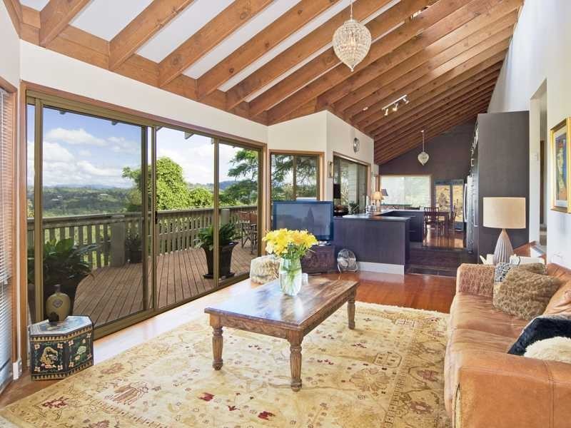 38 Broadwater Esplanade, Bilambil Heights NSW 2486