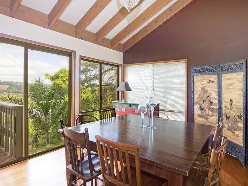 38 Broadwater Esplanade, Bilambil Heights NSW 2486