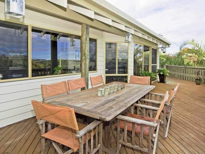 38 Broadwater Esplanade, Bilambil Heights NSW 2486