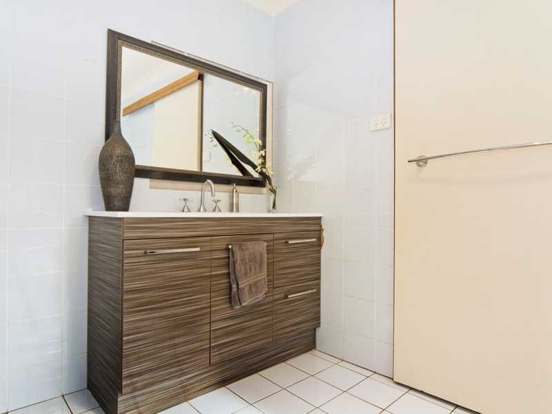 38 Broadwater Esplanade, Bilambil Heights NSW 2486