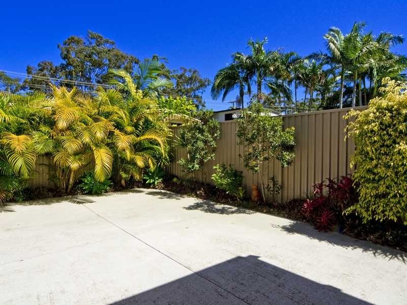 2 Dilgara St, Tugun QLD 4224