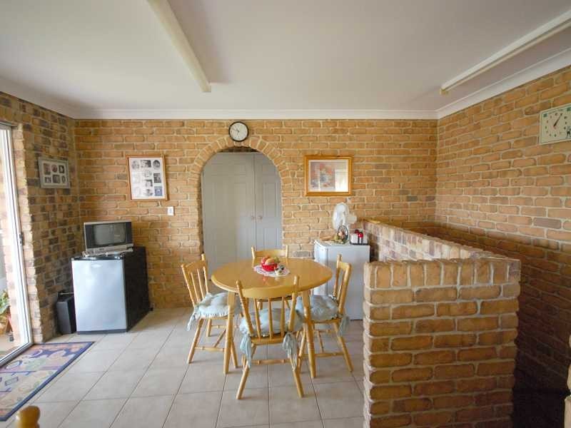77 Glen Ayr Drive, Banora Point NSW 2486
