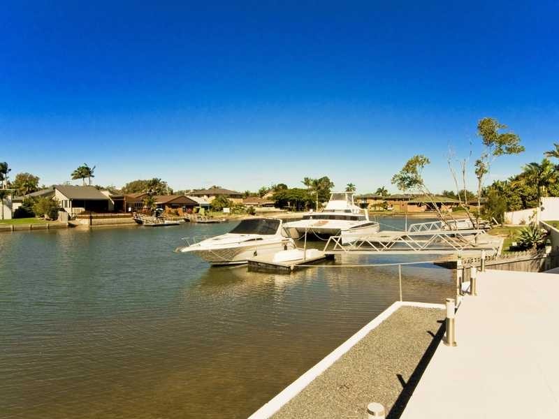 5a Gollan Drive, Tweed Heads West NSW 2485