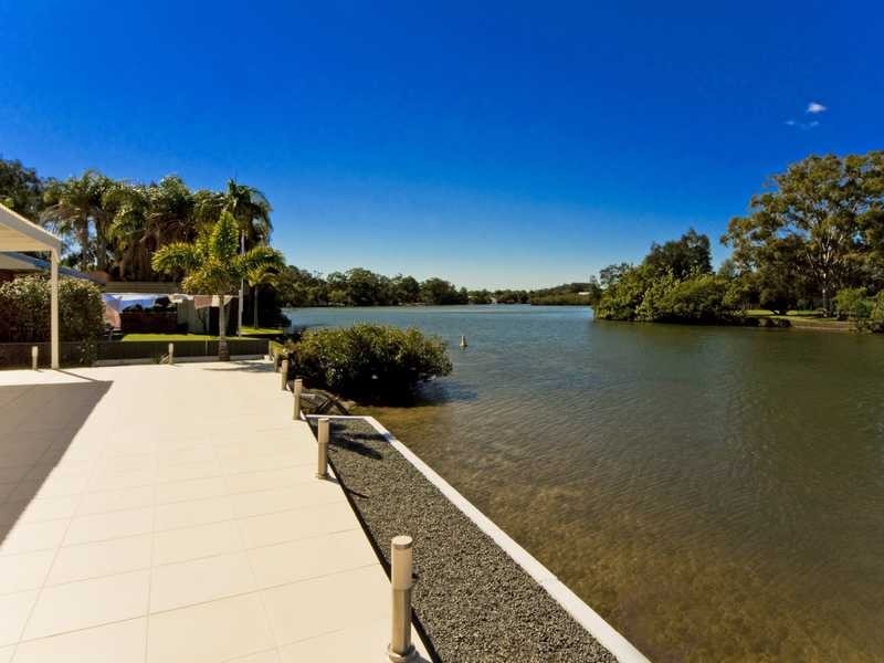 5a Gollan Drive, Tweed Heads West NSW 2485