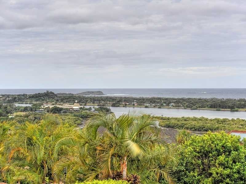 26 Walter Cresent, Banora Point NSW 2486