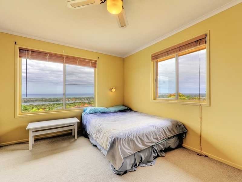 26 Walter Cresent, Banora Point NSW 2486