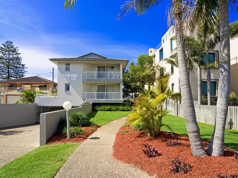 2/241 Golden Four Drive, Bilinga QLD 4225