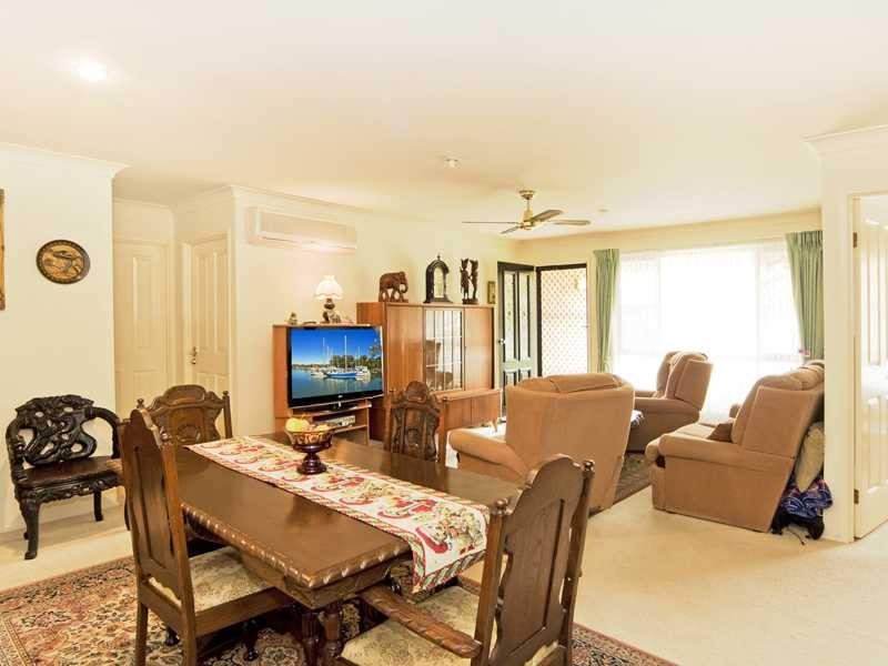 2/12 Albatross Circuit, Tweed Heads West NSW 2485