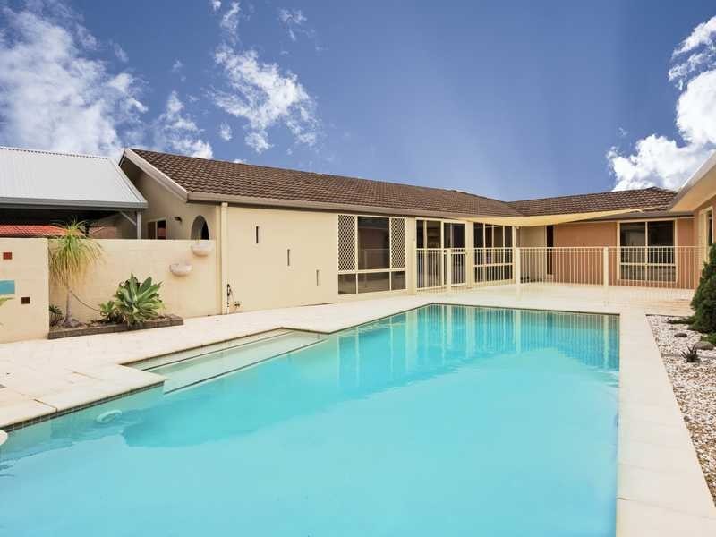 67 Riviera Avenue, Tweed Heads West NSW 2485