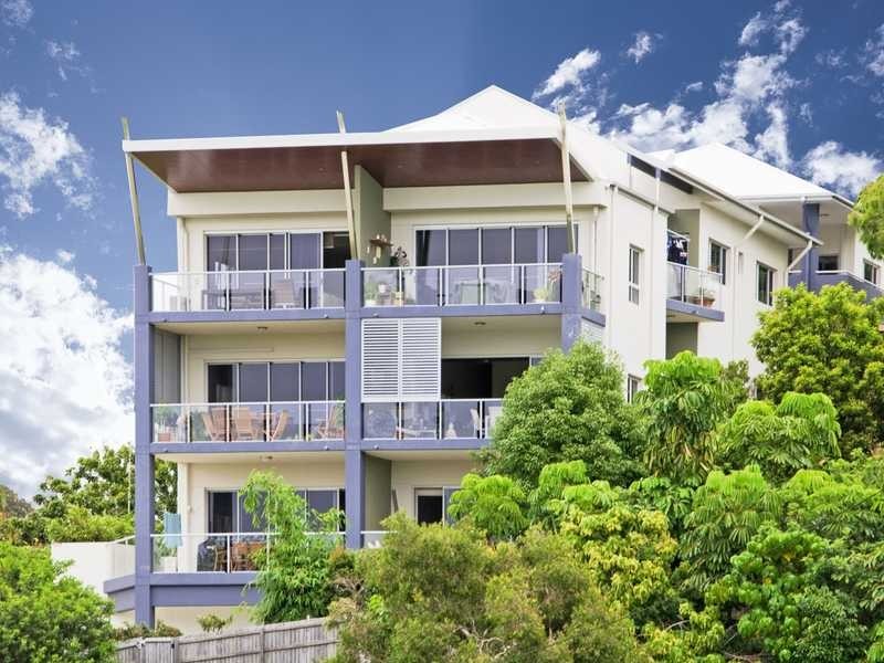 Unit/4/50 Dutton Street, Coolangatta QLD 4225