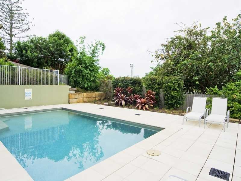 Unit/4/50 Dutton Street, Coolangatta QLD 4225