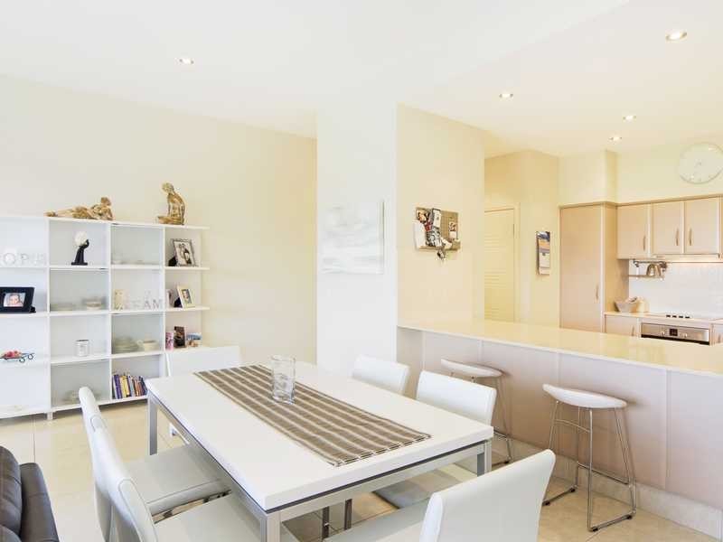 Unit/4/50 Dutton Street, Coolangatta QLD 4225