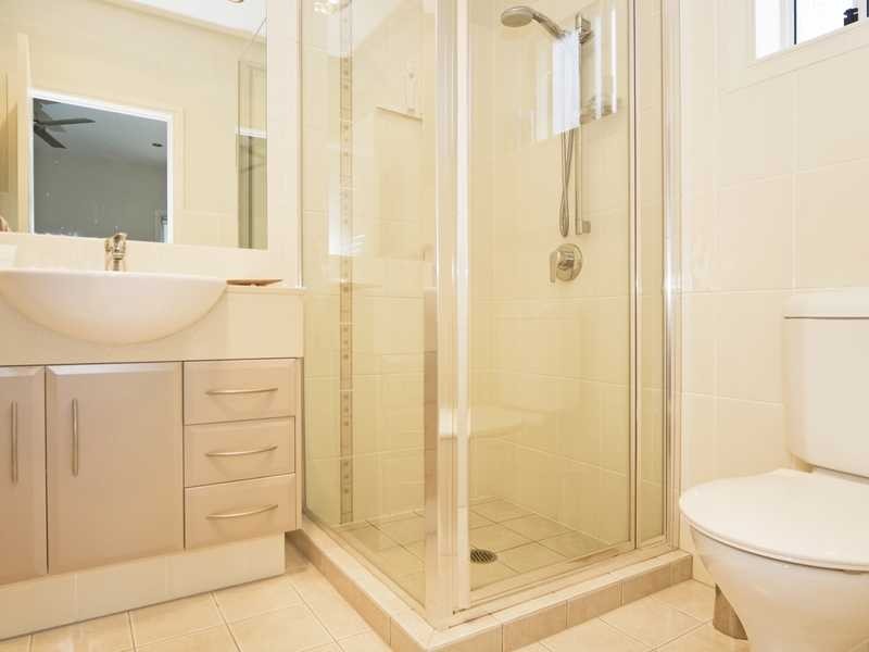 Unit/4/50 Dutton Street, Coolangatta QLD 4225