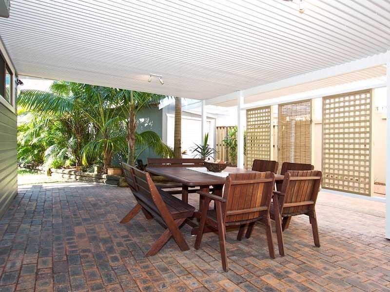 41 Winston Street, Kirra QLD 4225