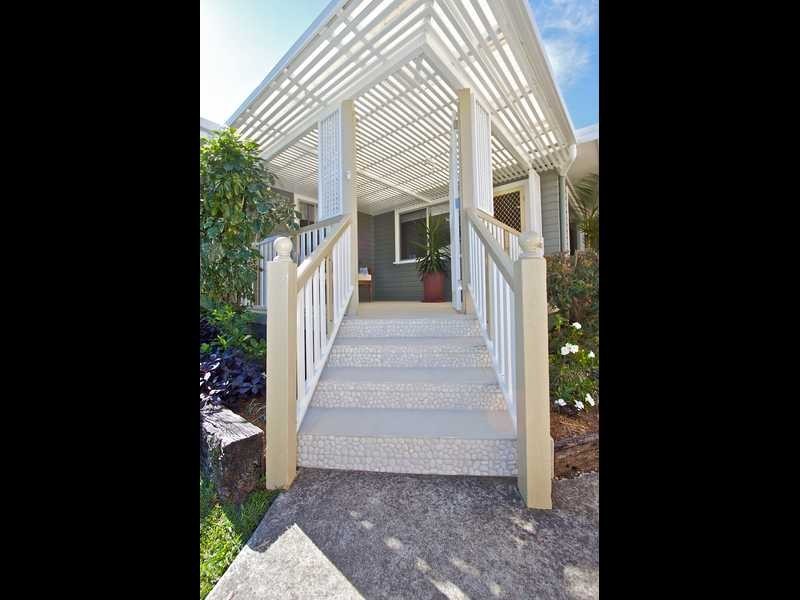 41 Winston Street, Kirra QLD 4225