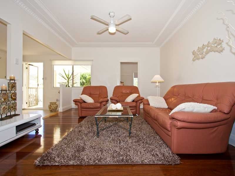 41 Winston Street, Kirra QLD 4225