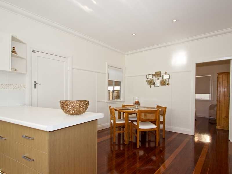 41 Winston Street, Kirra QLD 4225