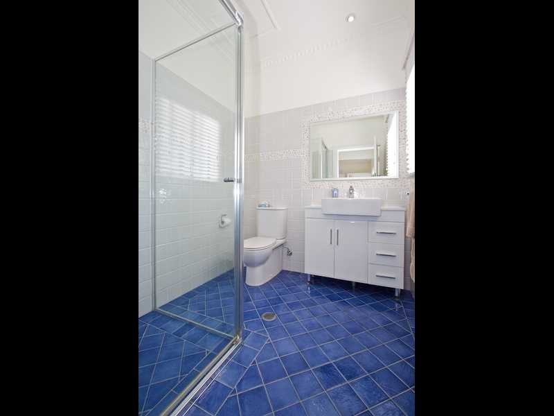 41 Winston Street, Kirra QLD 4225