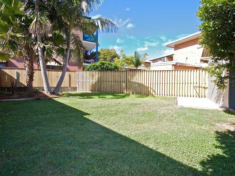 41 Winston Street, Kirra QLD 4225