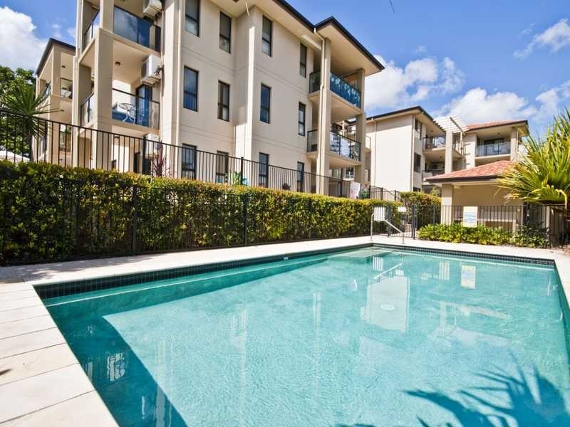 3/111-113 Golden Four Drive, Bilinga QLD 4225