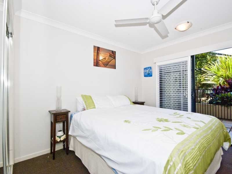 3/111-113 Golden Four Drive, Bilinga QLD 4225
