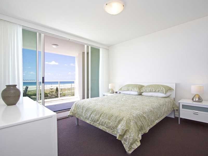 Unit 306/2 Creek Street, Coolangatta QLD 4225