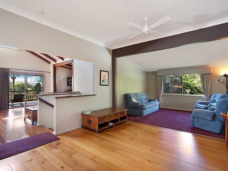 71 Tweed Street, Coolangatta QLD 4225