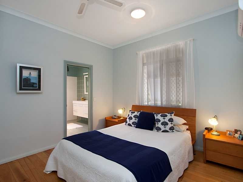 71 Tweed Street, Coolangatta QLD 4225