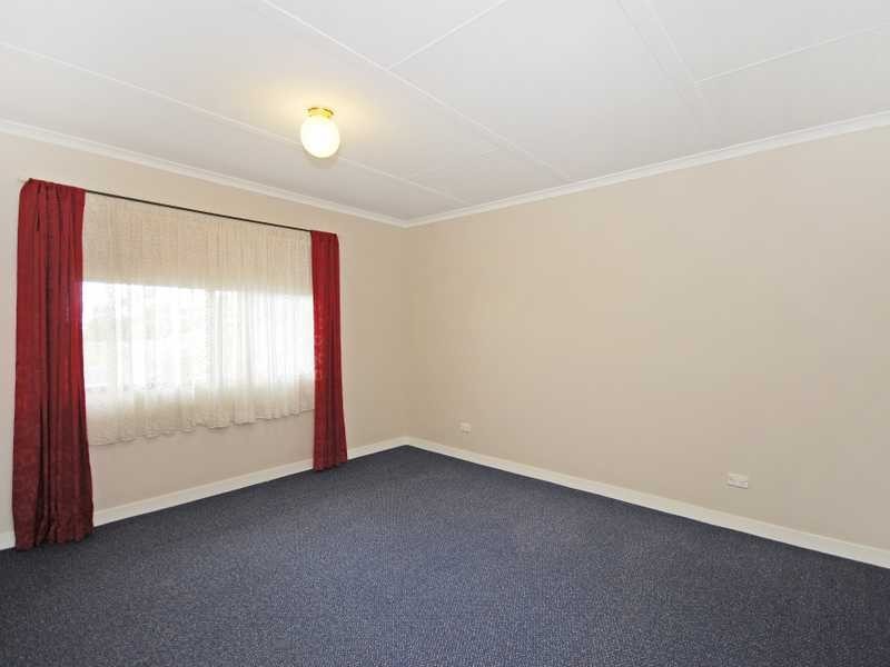 64 Hillcrest Avenue, Tweed Heads South NSW 2486