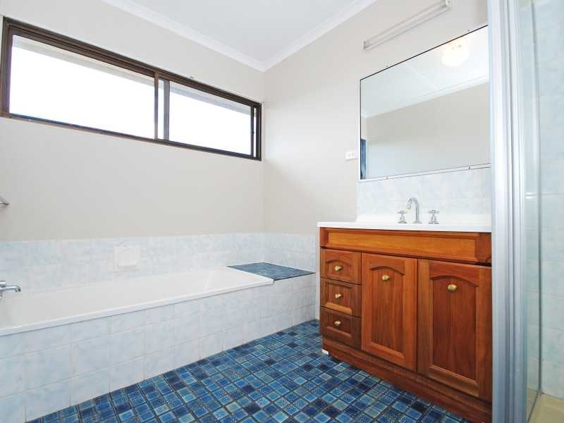 64 Hillcrest Avenue, Tweed Heads South NSW 2486