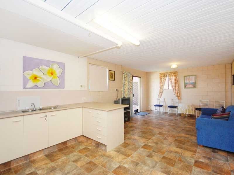 64 Hillcrest Avenue, Tweed Heads South NSW 2486