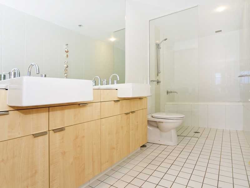 Apartment 806/3 McLean Street, Coolangatta QLD 4225