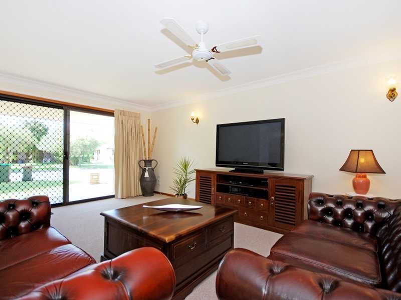 2/1 Bambaroo Crescent, Tweed Heads NSW 2485