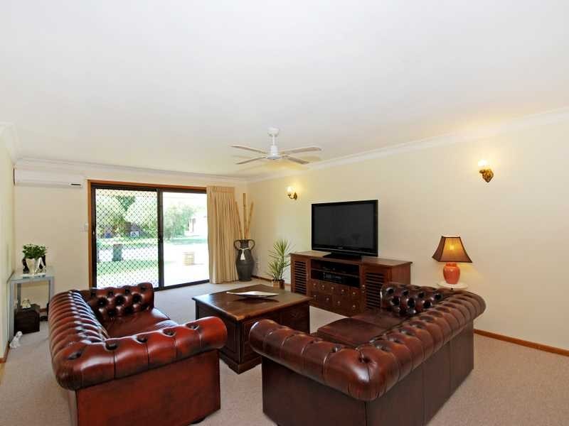 2/1 Bambaroo Crescent, Tweed Heads NSW 2485