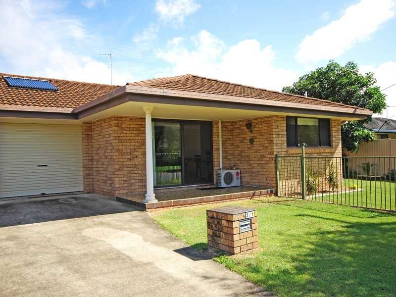 2/1 Bambaroo Crescent, Tweed Heads NSW 2485