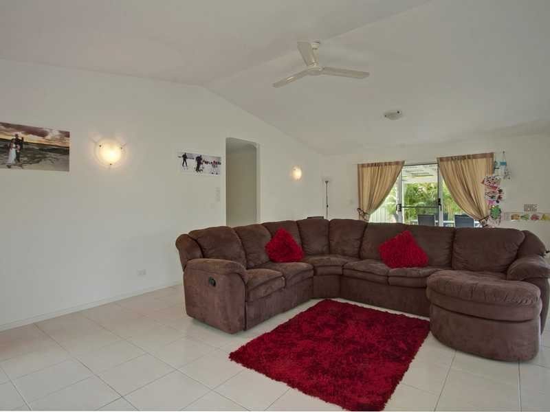 225 Kirkwood Road West, Tweed Heads South NSW 2486