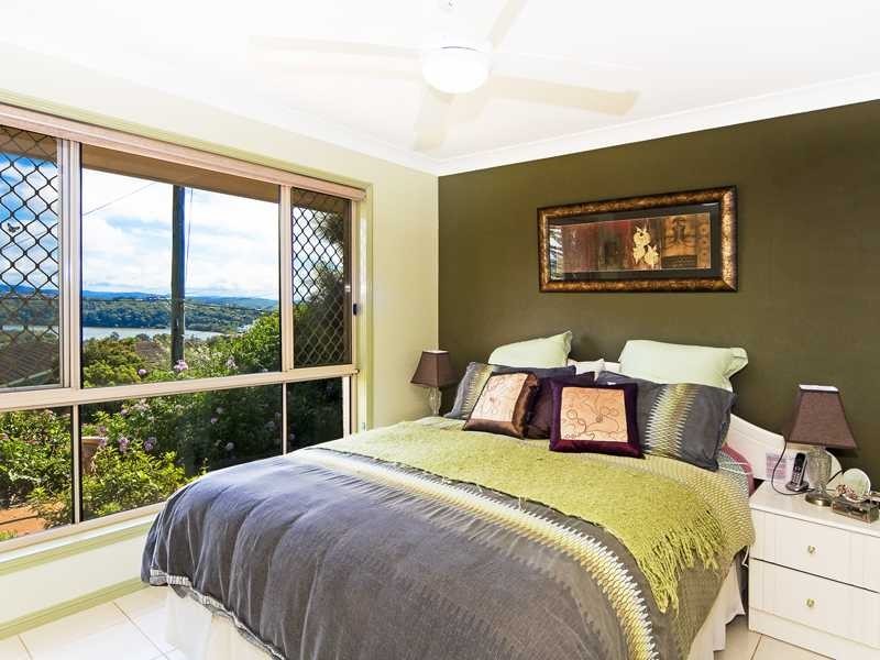 73 Hillcrest Avenue, Tweed Heads South NSW 2486