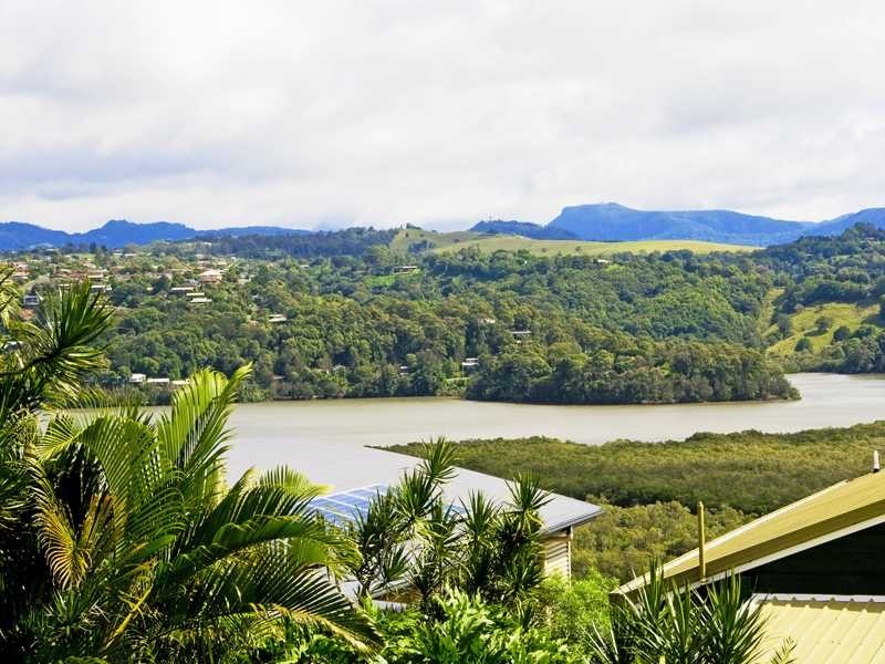 73 Hillcrest Avenue, Tweed Heads South NSW 2486