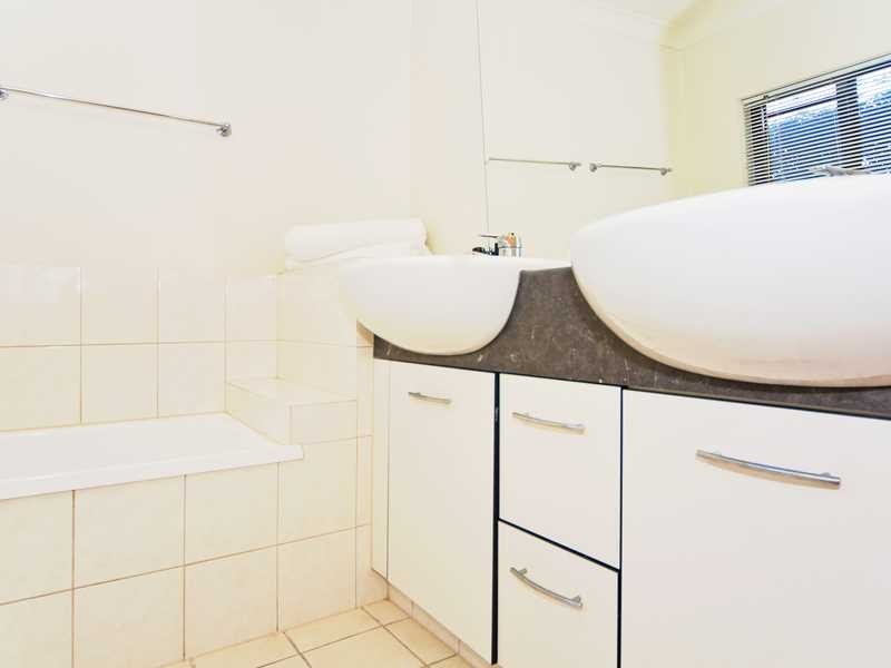 Unit 1/47 Tweed Street, Coolangatta QLD 4225