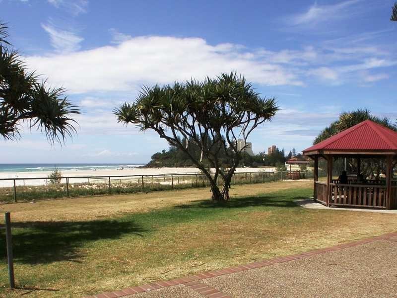 8/88 Marine Parade, Coolangatta QLD 4225