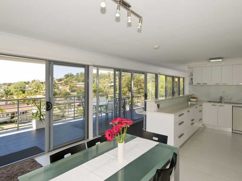 6 Elowra Court, Tugun QLD 4224