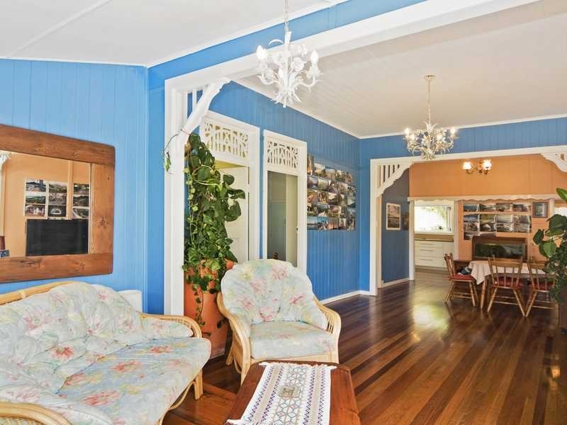 37 Dutton Street, Coolangatta QLD 4225