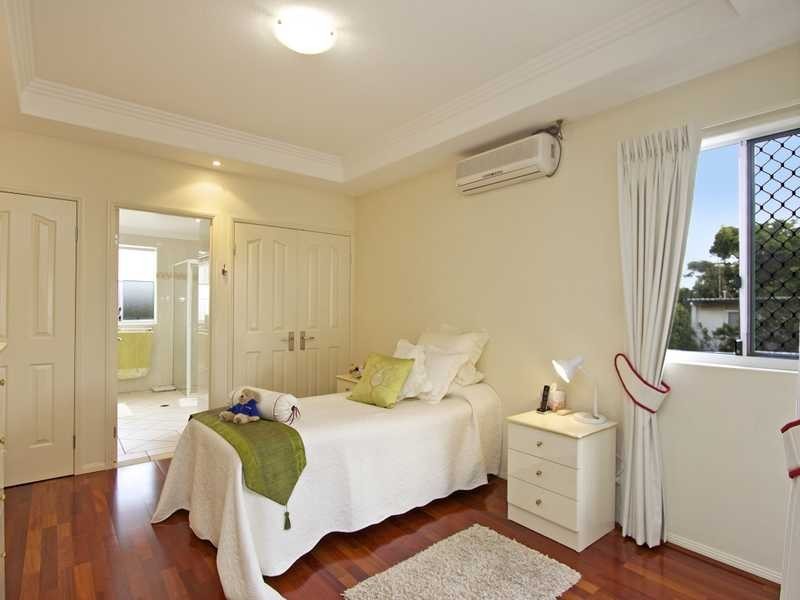 4/224 Pacific Parade, Bilinga QLD 4225