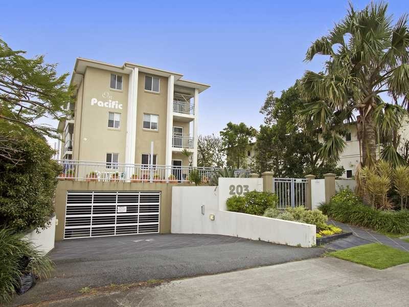 4/224 Pacific Parade, Bilinga QLD 4225