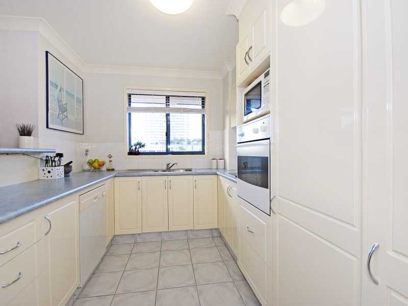 Unit 10/16 Dutton Street, Coolangatta QLD 4225